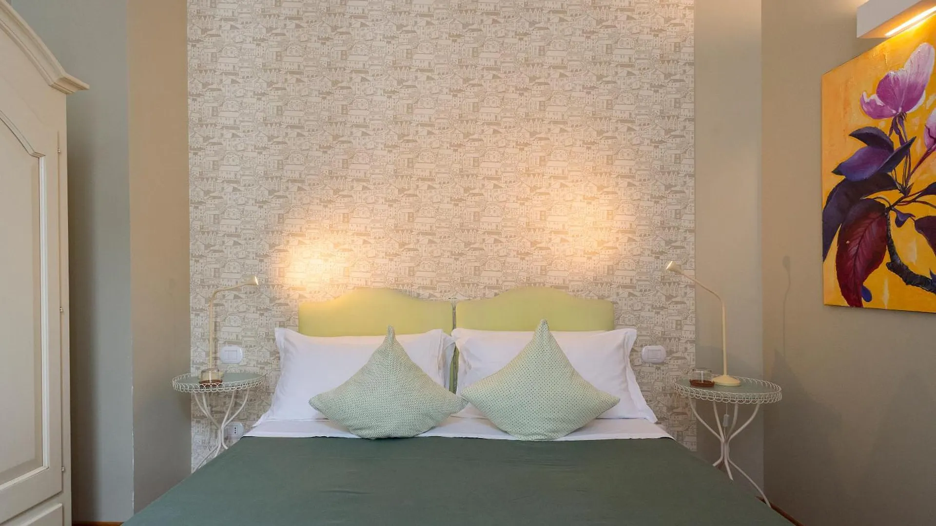 B&B Donna Adelina Napels Bed & Breakfast