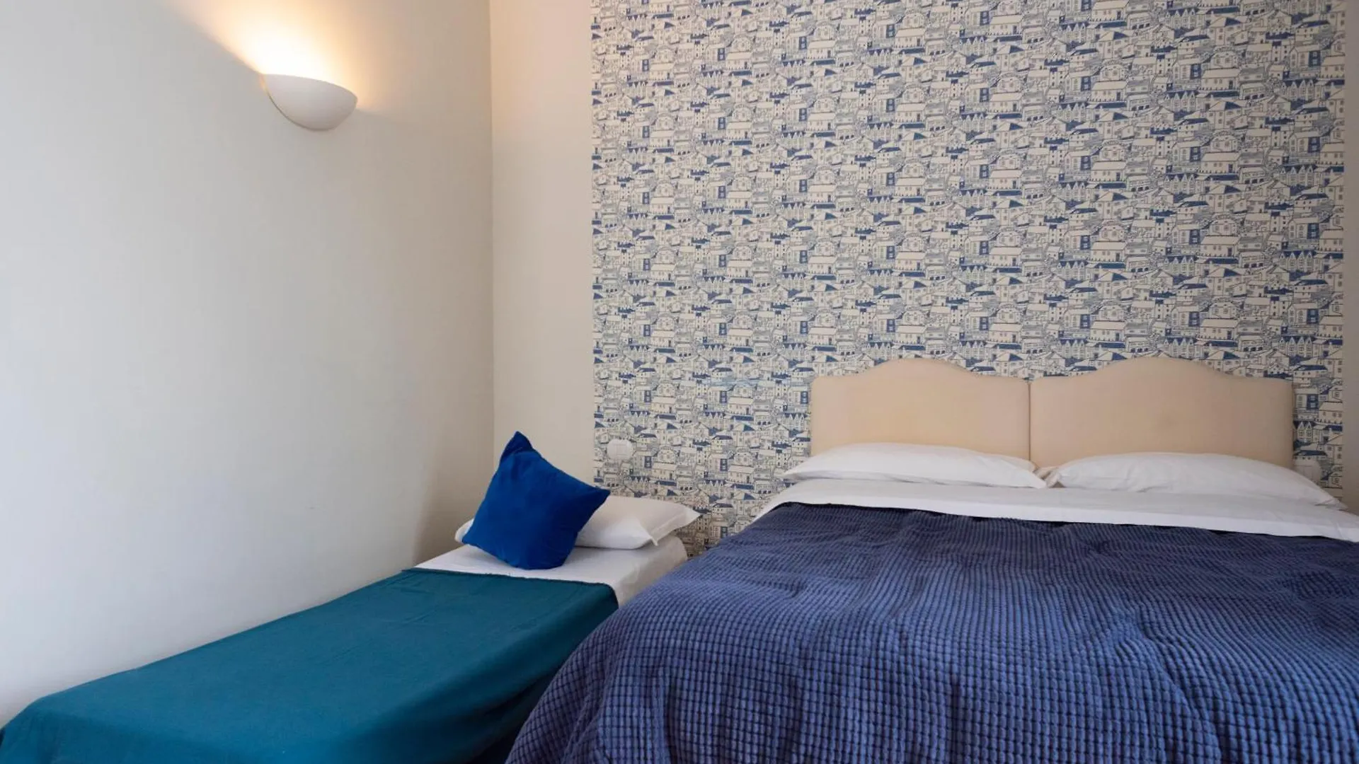 B&B Donna Adelina Napels 2*,  Italië